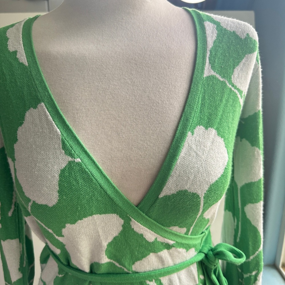 DVF x Target Ginkgo Leaf Print Wrap Dress Green White Casual XS Bohemian - Picture 5 of 10